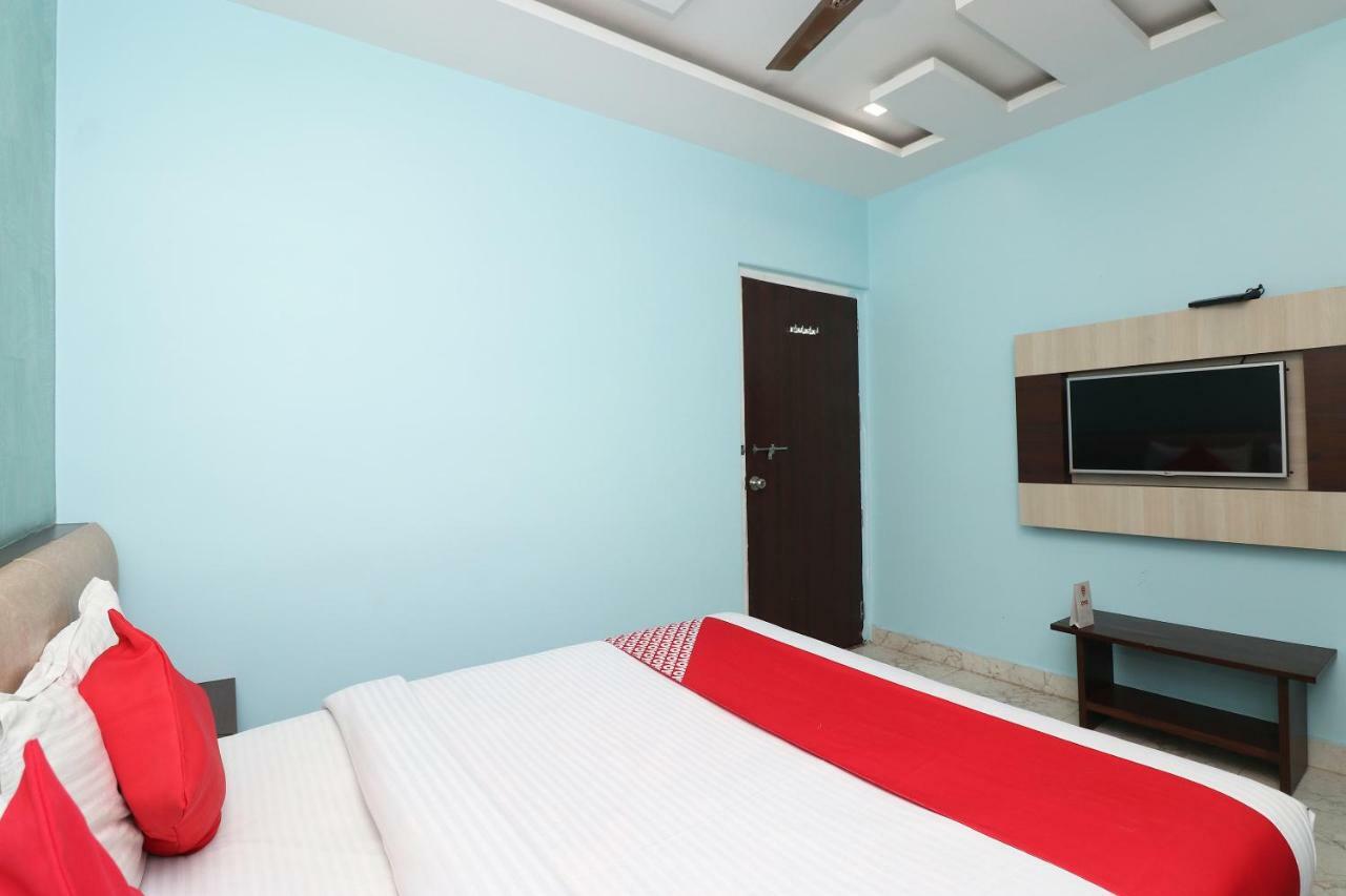Готель Oyo 27750 Bhagwati Residency Mirzapur Екстер'єр фото